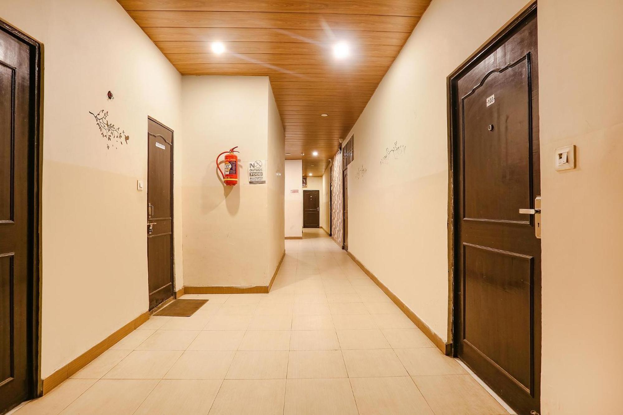 Collection O 62269 Hotel Elegant جايبور المظهر الخارجي الصورة